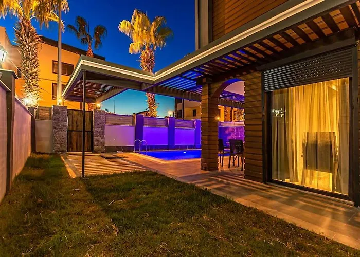 וילה Near By The Land Of Legends , Private Pool With Jakuzzi Euphoria