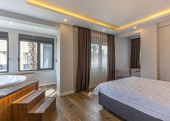 Near By The Land Of Legends , Private Pool With Jakuzzi Euphoria וילה