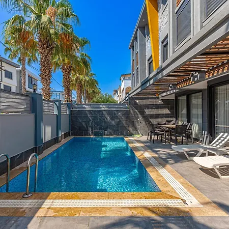 别墅 Near By The Land Of Legends , Private Pool With Jakuzzi Euphoria *